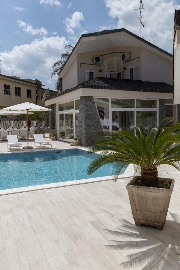 Vdl Luxury Villa Floridia Kültér fotó